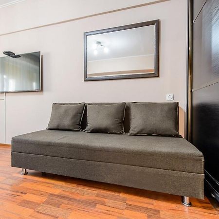 Apartments On Tole By 12 App 51 Алма Ата Екстериор снимка