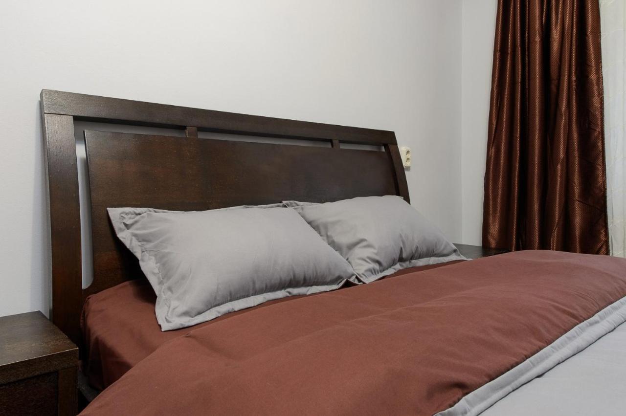 Apartments On Tole By 12 App 51 Алма Ата Екстериор снимка